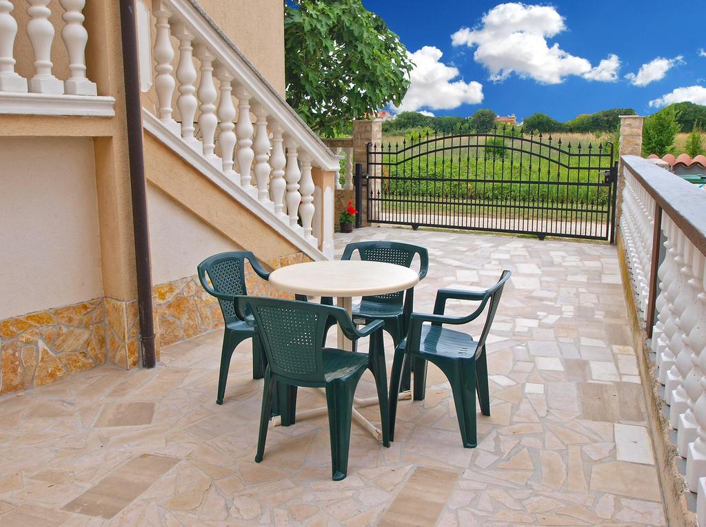 Apartments Durda 1390 Štinjan Εξωτερικό φωτογραφία
