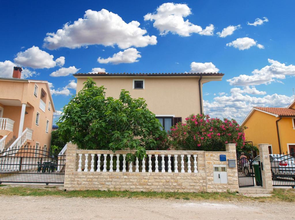 Apartments Durda 1390 Štinjan Εξωτερικό φωτογραφία