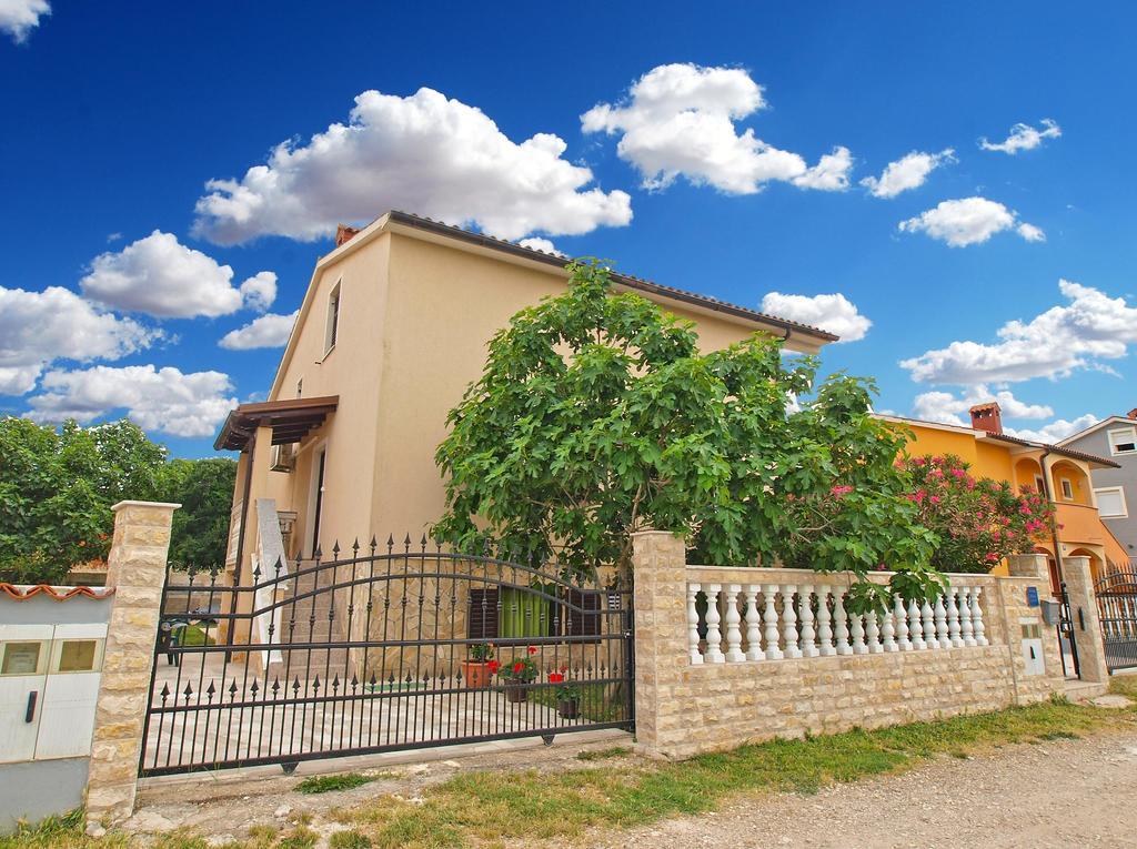 Apartments Durda 1390 Štinjan Εξωτερικό φωτογραφία